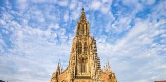 Dom in Ulm, sollte man aus der Kirche austreten?