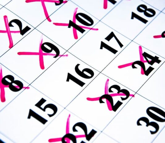 Mehrere markierte Wochen im Kalender, gibt es einen Urlaubsanspruch bei Kündigung?