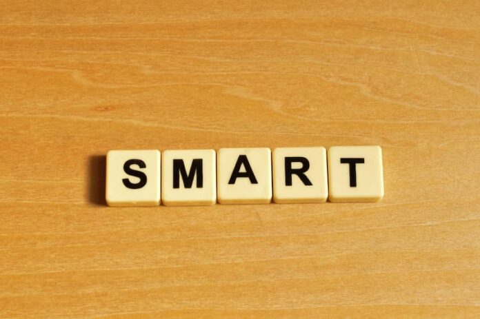 Mehrere Steine mit dem Wort Smart, was ist die Smart-Methode?